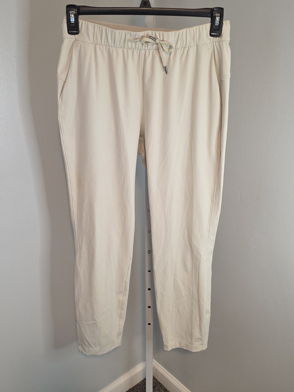CRZ YOGA 4-Way Stretch Casual Pants for Women / Cream / Large